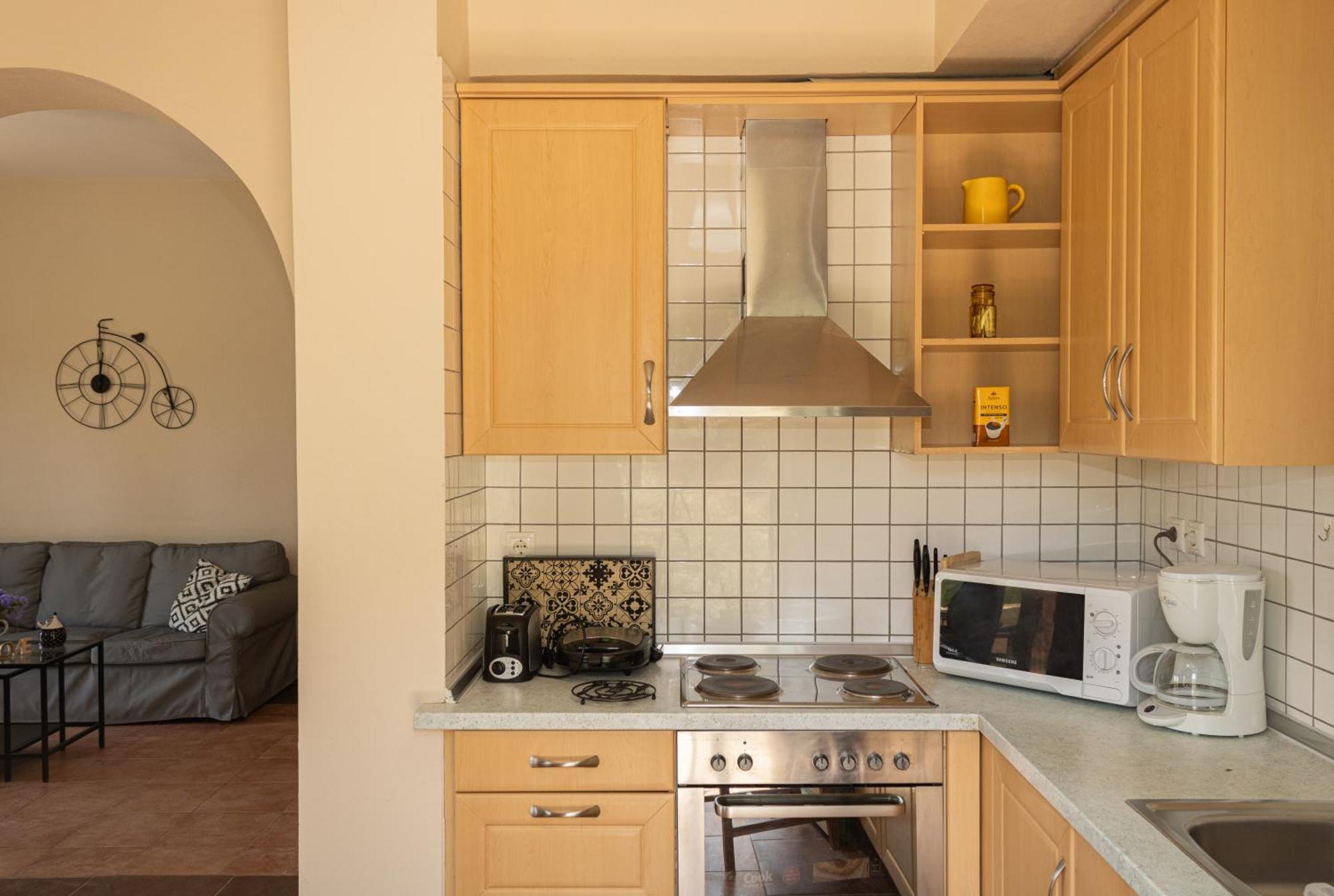 Mouse House Gouvia Exterior foto